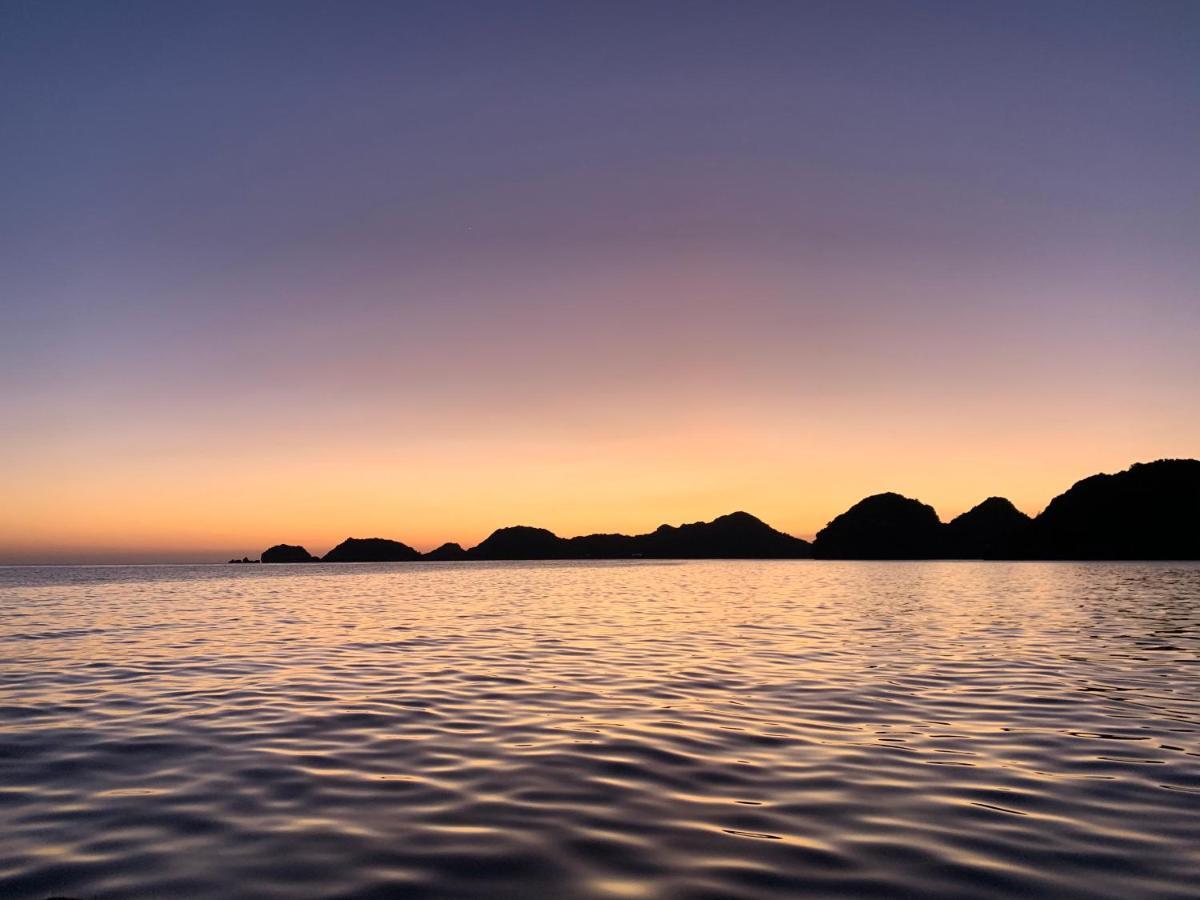 Ocean Beach Resort Cat Ba Island Екстериор снимка