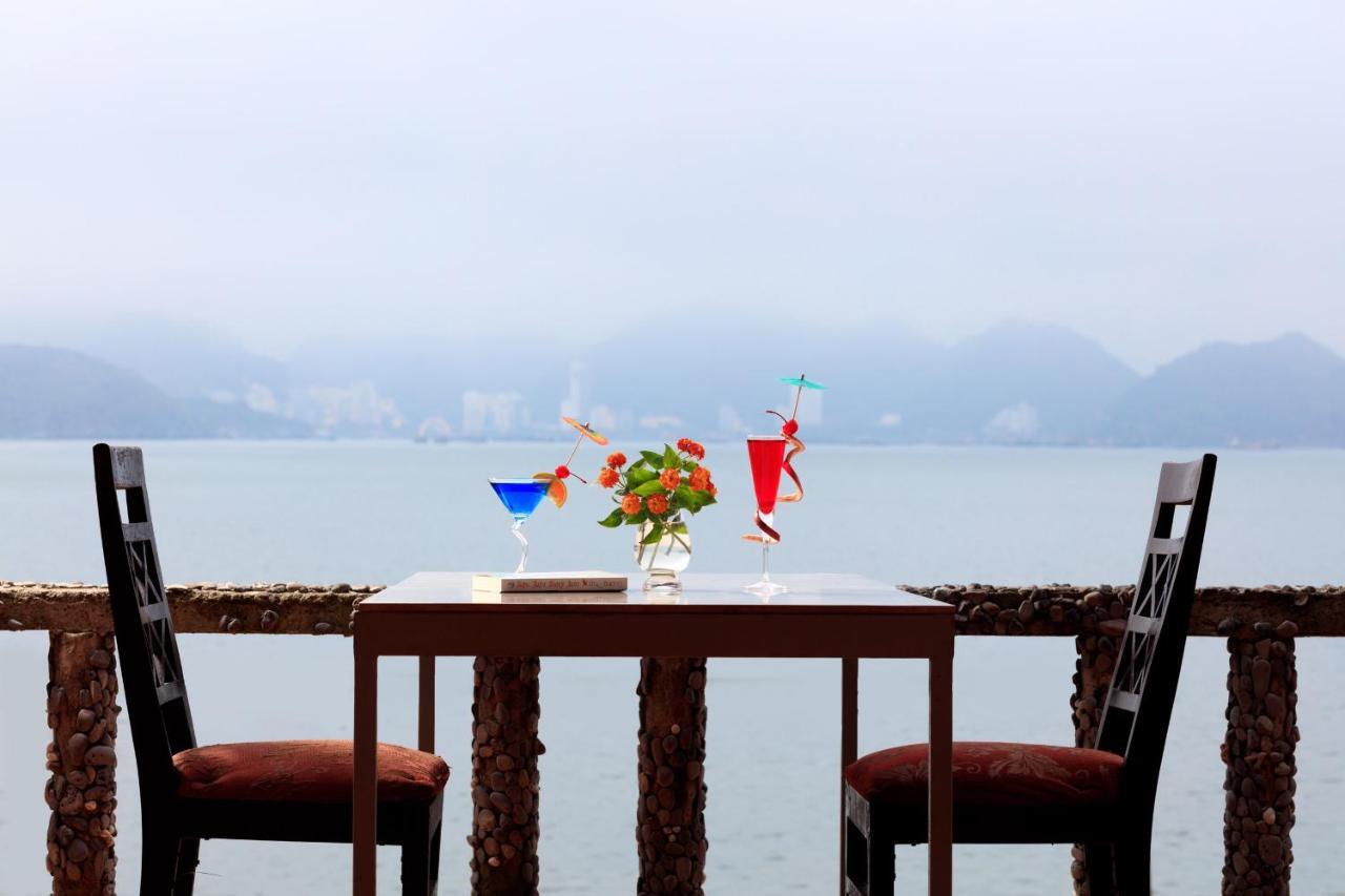 Ocean Beach Resort Cat Ba Island Екстериор снимка
